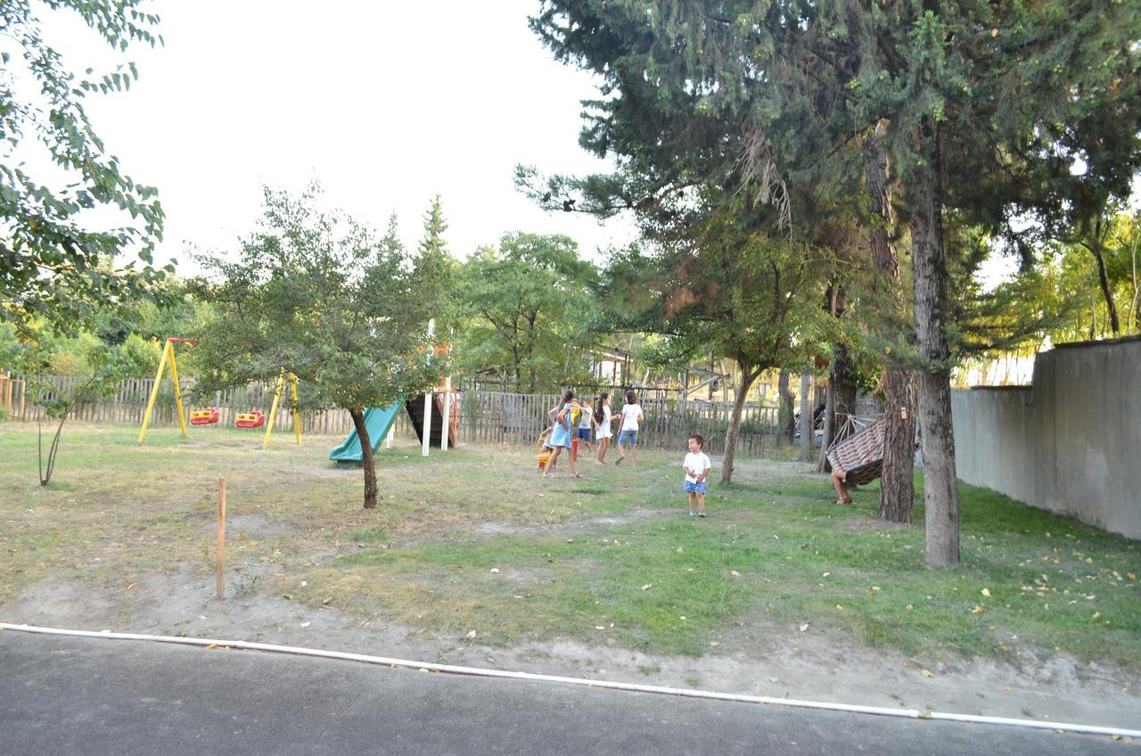 Evim Otel Zaqatala Zewnętrze zdjęcie