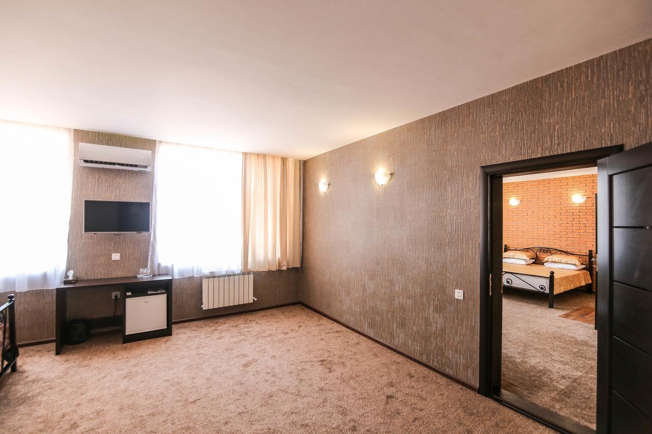 Evim Otel Zaqatala Zewnętrze zdjęcie