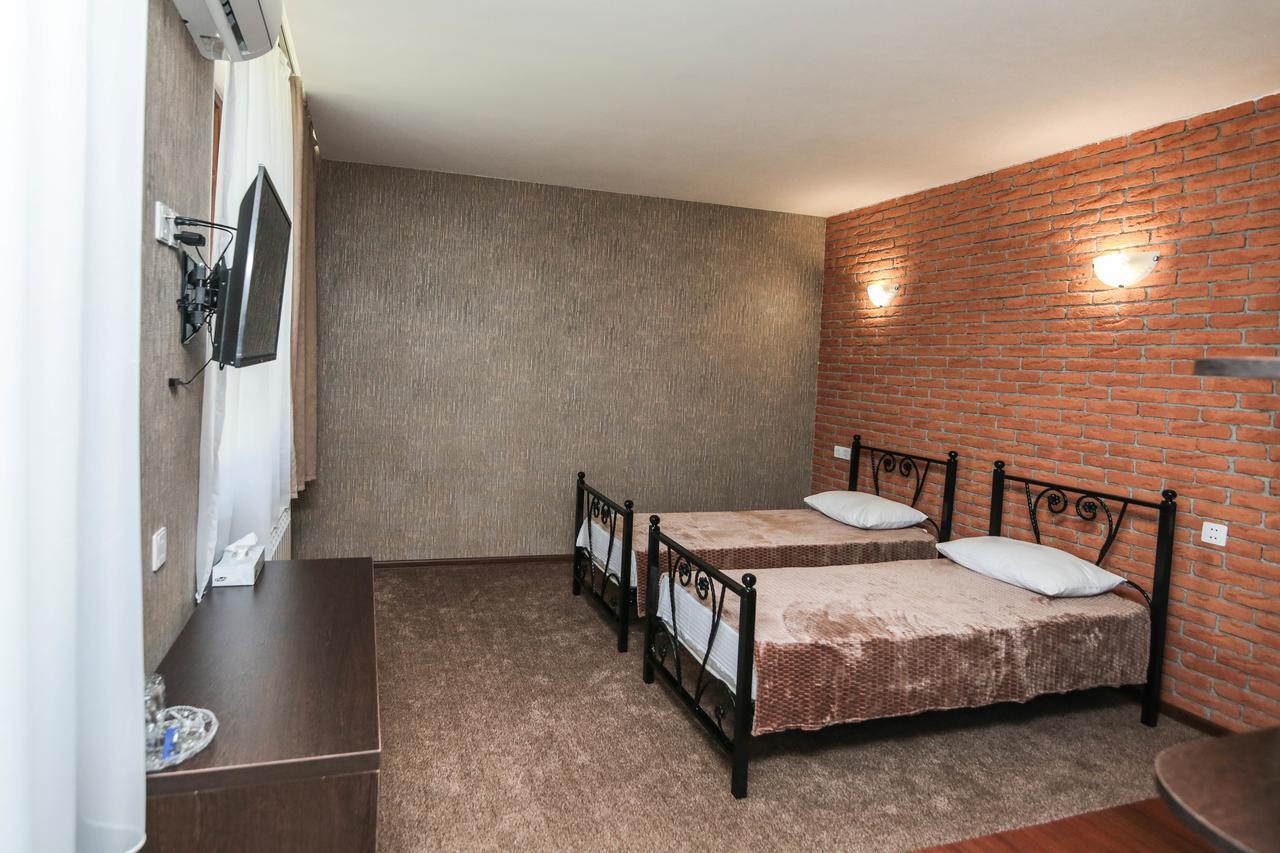 Evim Otel Zaqatala Zewnętrze zdjęcie