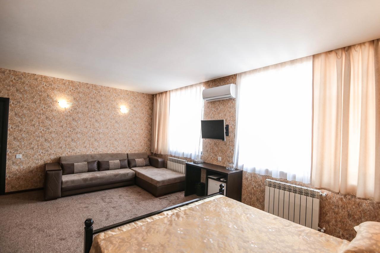 Evim Otel Zaqatala Zewnętrze zdjęcie