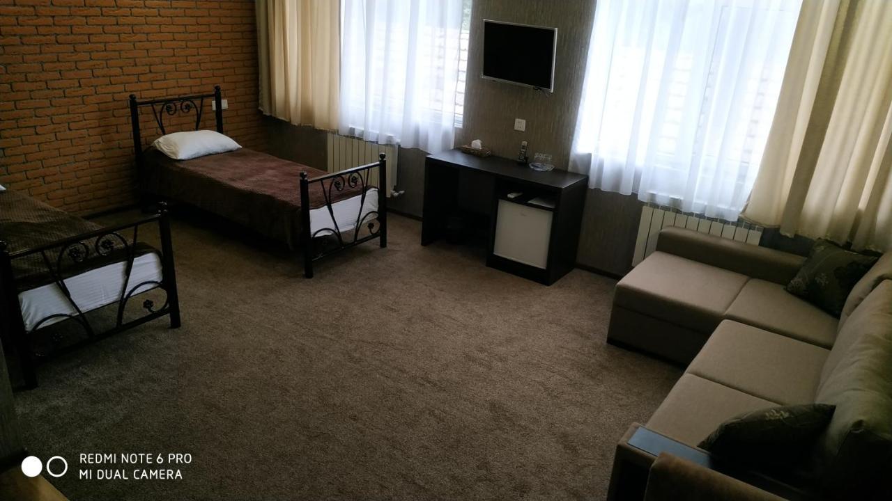 Evim Otel Zaqatala Zewnętrze zdjęcie